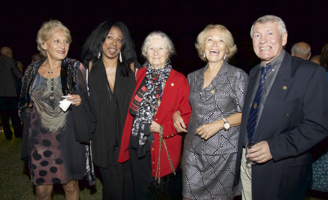 Suzie Cadet, Chantal Tamboura, Aline Paurd, Mary-Yvonne Bailly, et Claude Denuzieres Suzie Cadet, Chantal Tamboura, Aline Paurd, Mary-Yvonne Bailly, et Claude Denuzieres