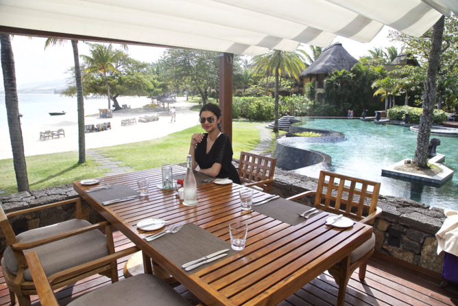 Sur la terrasse du restaurant principal... Sur la terrasse du restaurant principal...