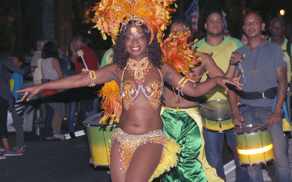 Marché de nuit à Saint-Denis<br>Sur des airs de samba...