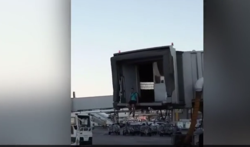 Des risques insensés pour attraper son avion!