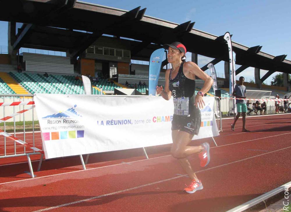 Deuxième victoire d'affilée pour Isabelle Laude du CA Plaine des Cafres. Après l'île Maurice, elle confirme à La Réunion