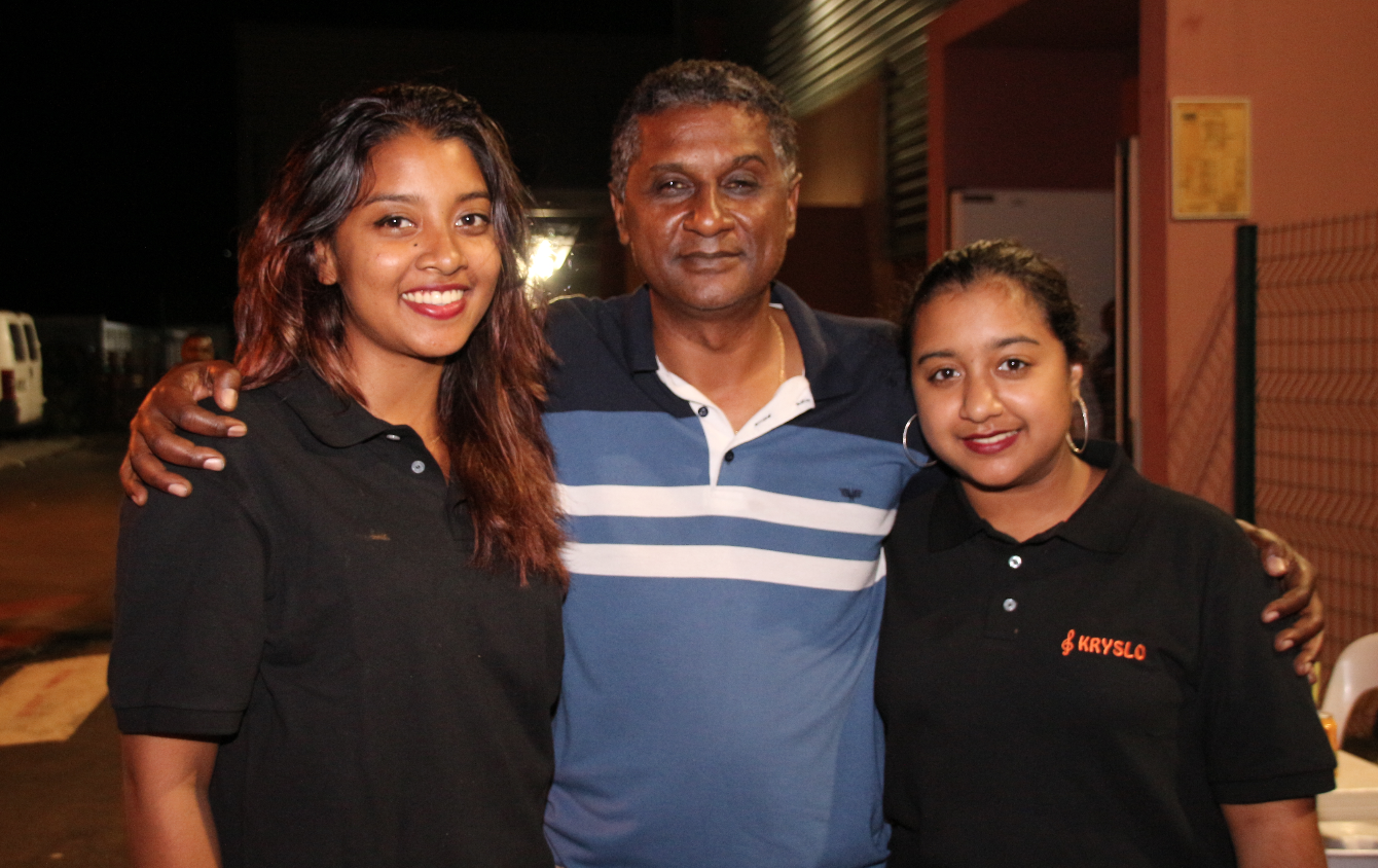 Christian Grondin et ses deux filles Chrislène et Lauriane
