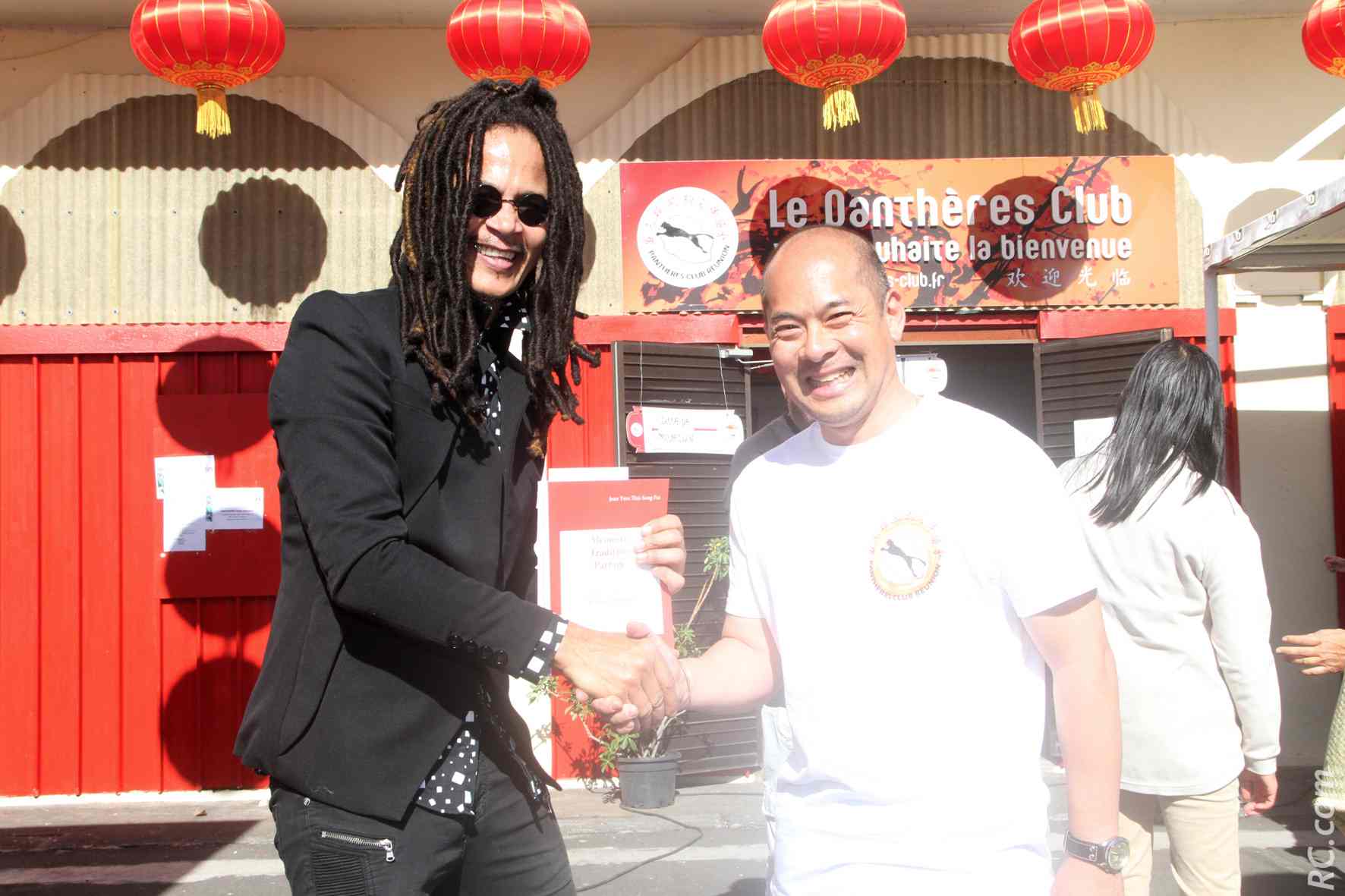 Le président Eric Ah-Hot remercie Thierry Gauliris «venu participer par amitié à ces 50 ans des Panthères-Club».