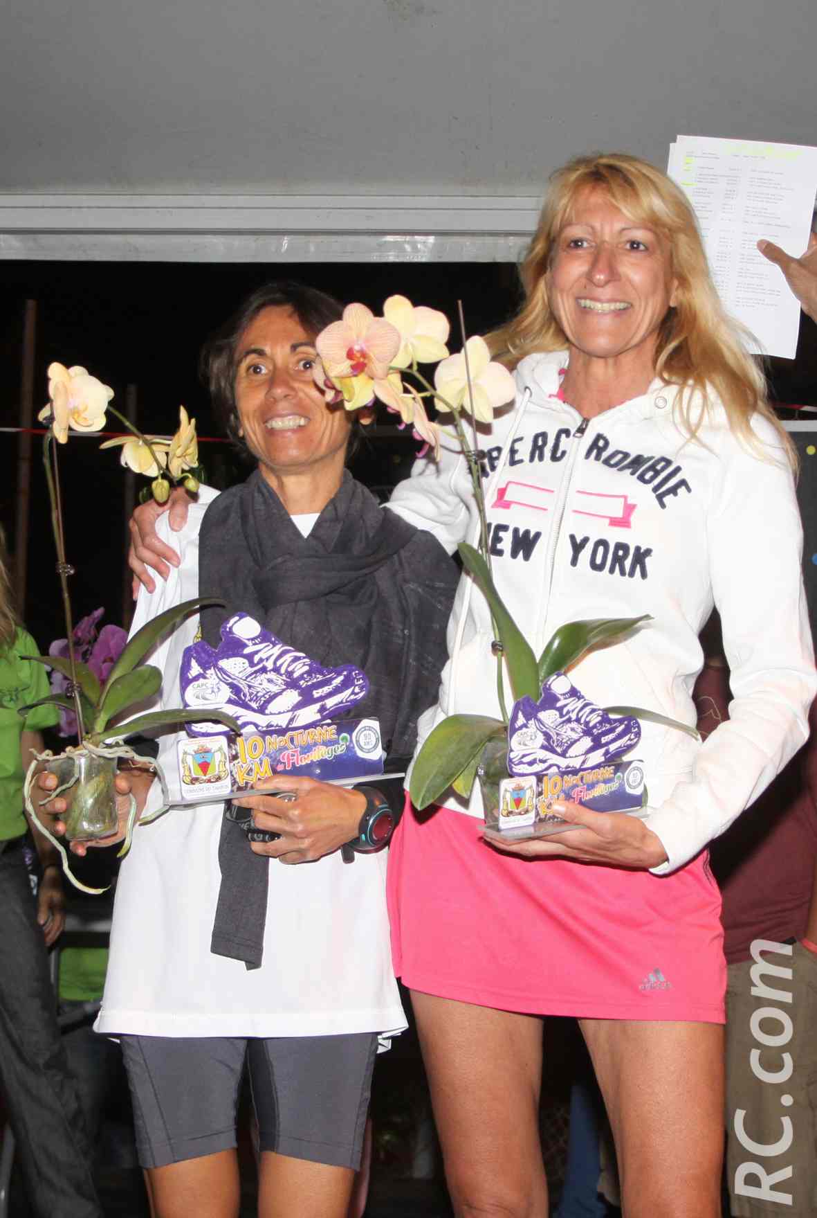 Des cadeaux à gagner sur le podium par tirage au sort