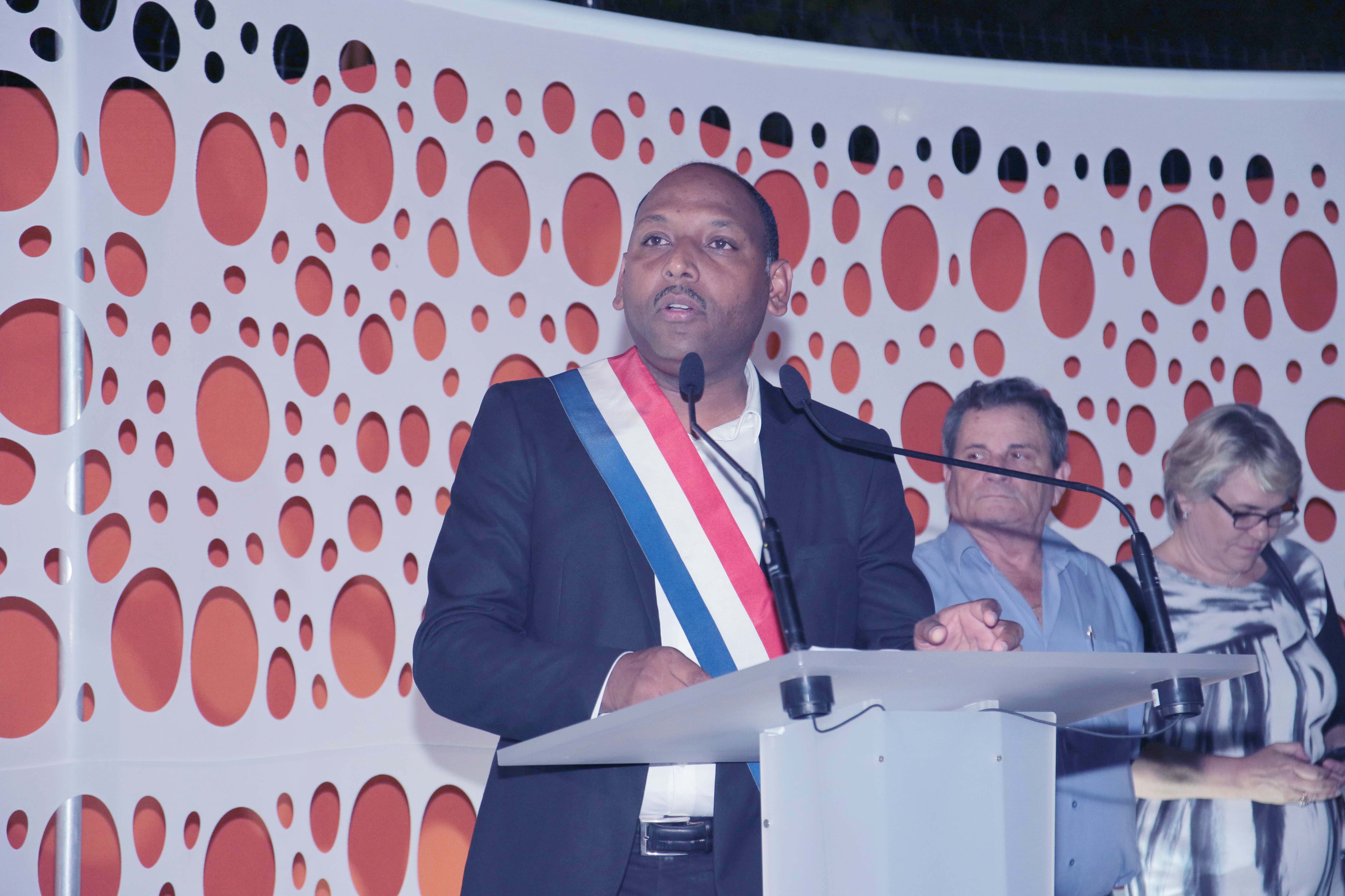 Enfin une piscine à Saint-Leu!