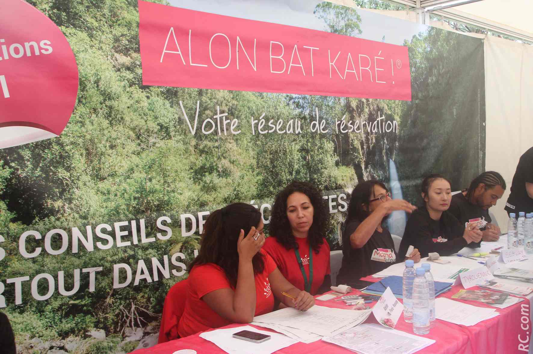 Le stand d'accueil et d'informations 