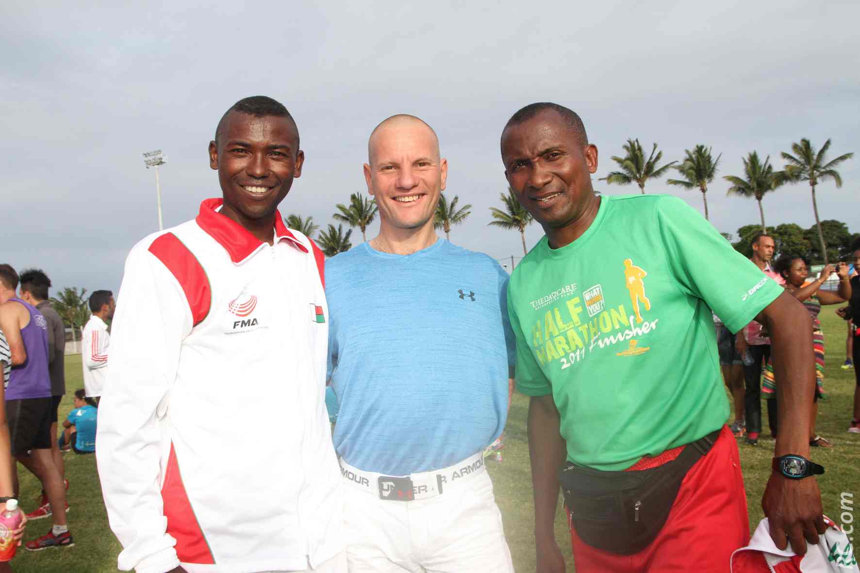Un trio magique: le champion malgache Aja, le champion réunionnais François Lebon et l'entraîneur de la Grand Ile Jean de la Croix