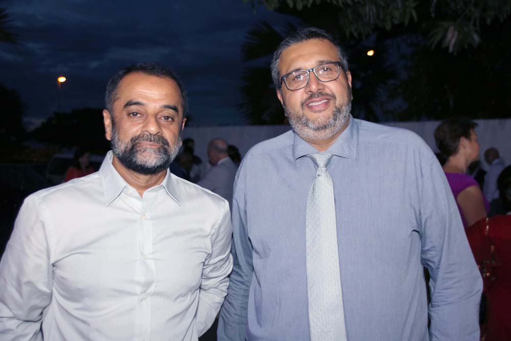 Haroun Gany (à droite) et un invité