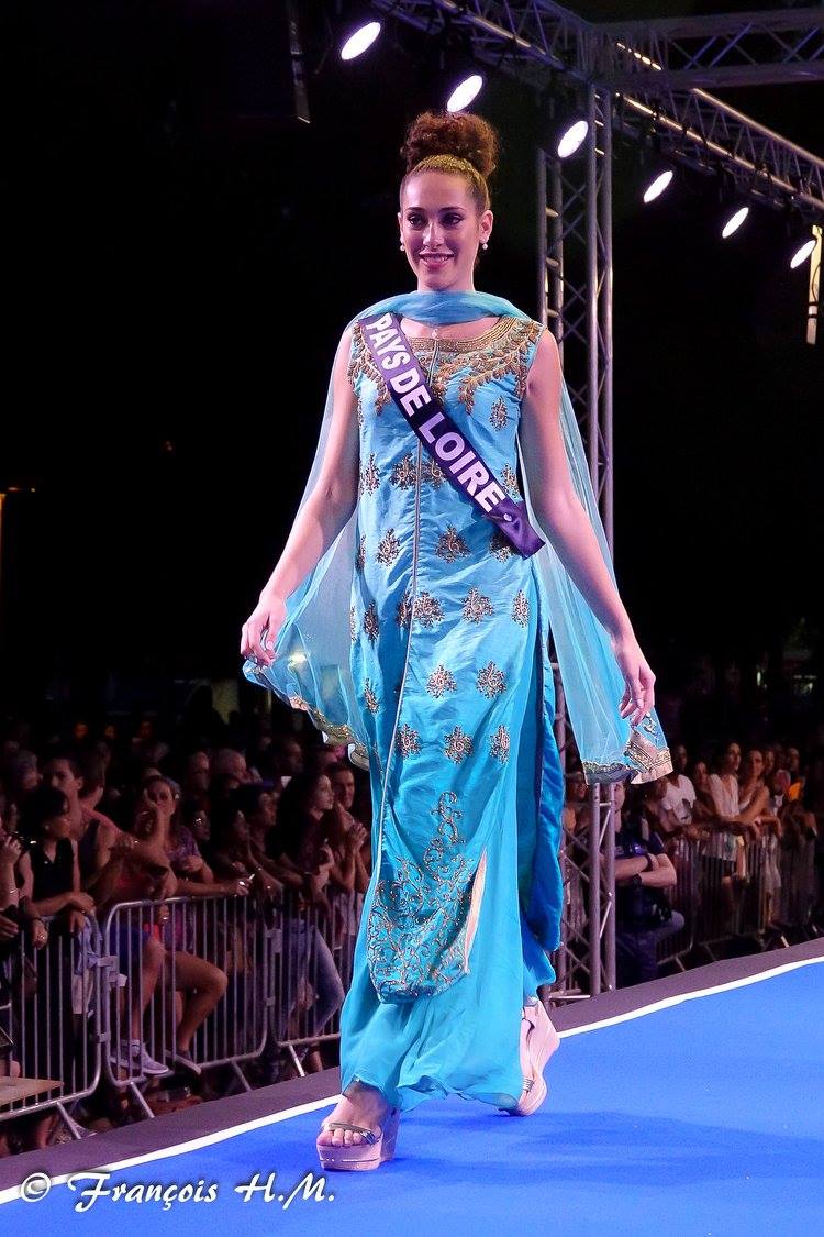Miss Pays de Loire lors du défilé à La Réunion