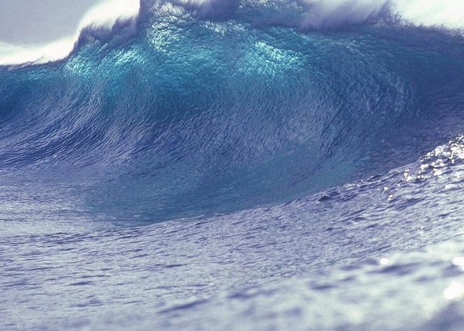 Une vague atteint le record de 19 mètres de haut dans l'Atlantique Nord