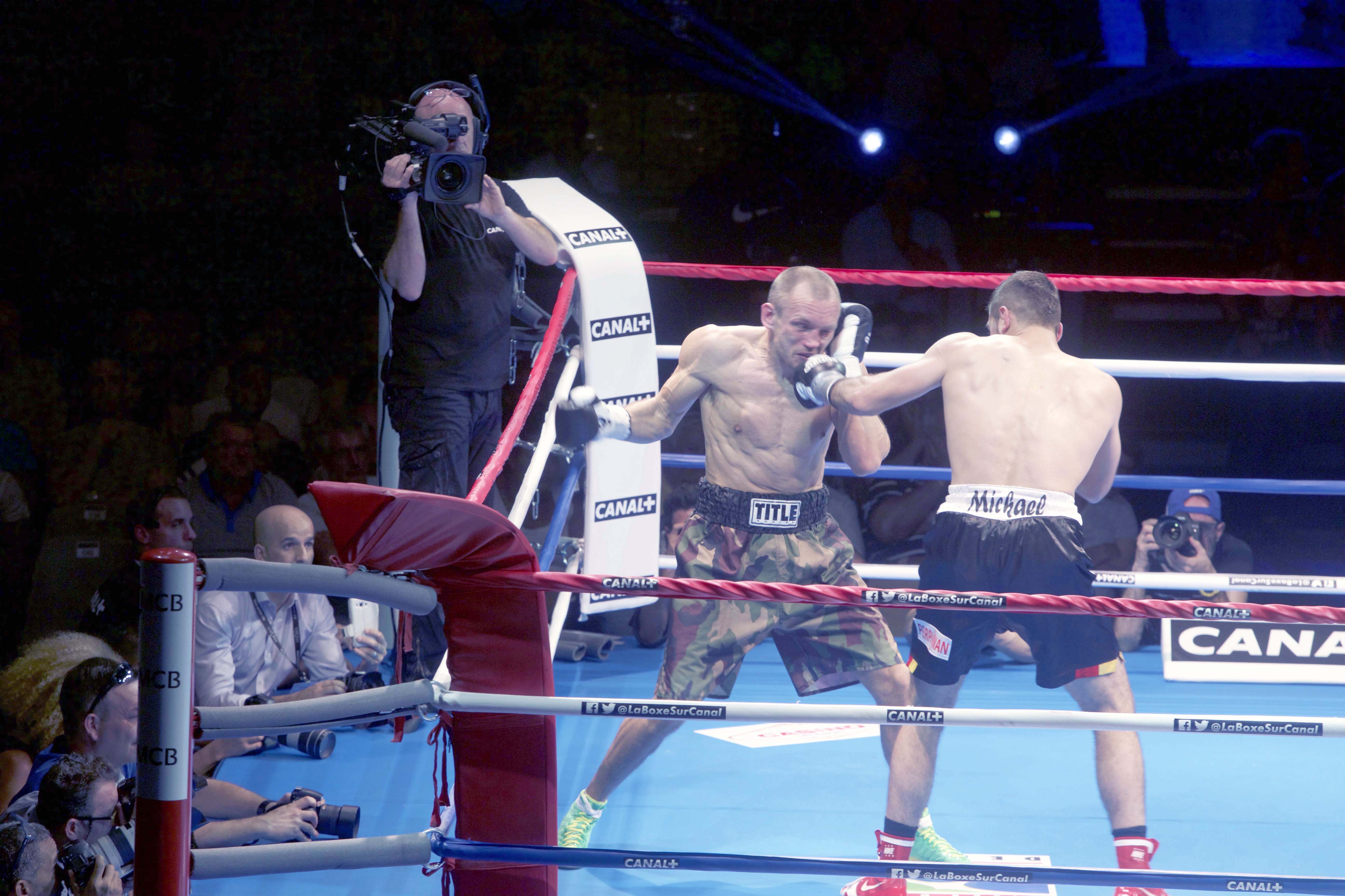 Championnat du monde de boxe: N'Dam écourte le spectacle!