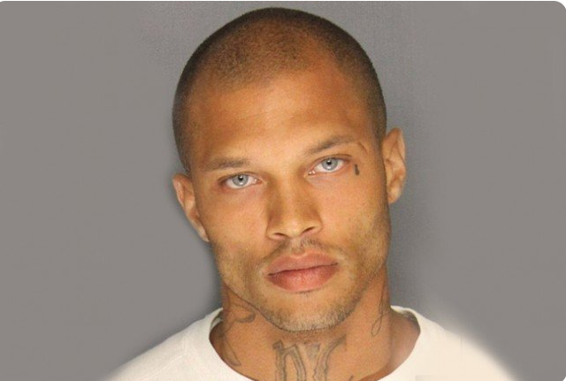 Le prisonnier le plus sexy du monde est riche!