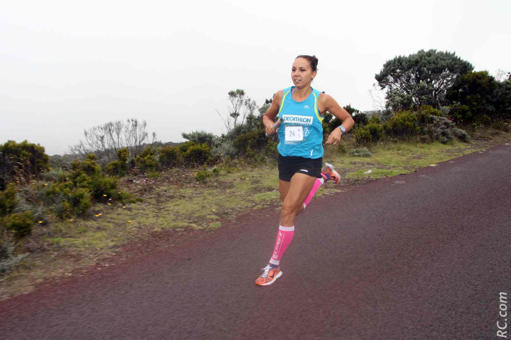 Les superbes foulées aériennes de Emma Métro qui a été deuxième la veille à Saint-Pierre