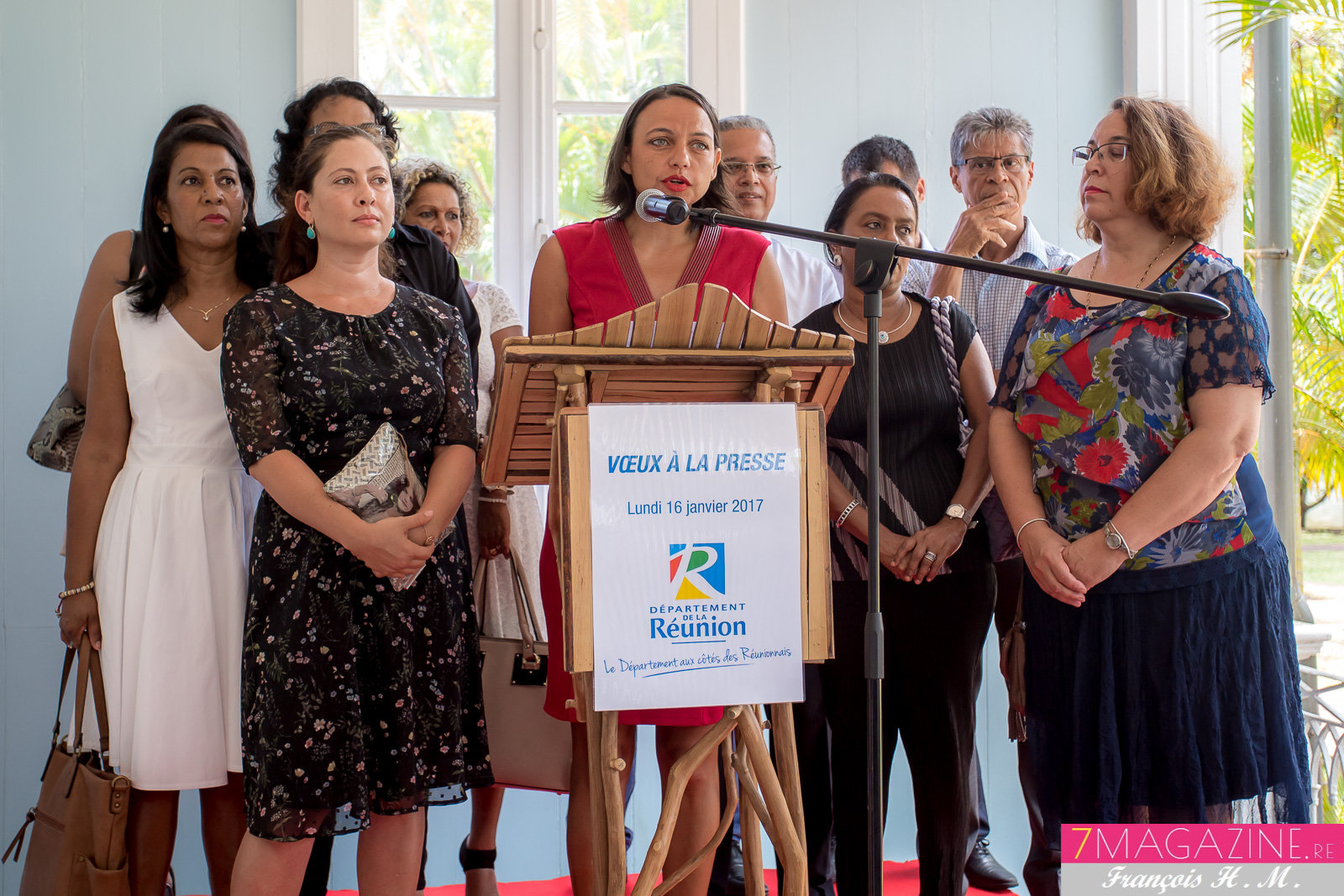 ... suivie de Vivane Payet Ben Hamida...