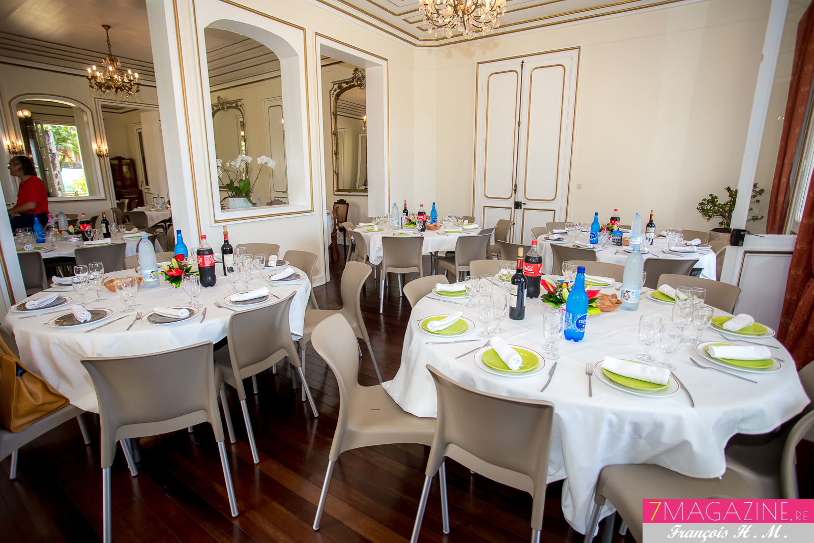 Au menu, gratin de chouchou, sarcive de poulet, cari coq et cari poisson rouge, gâteau patate et salade de fruits, voilà vous savez tout!