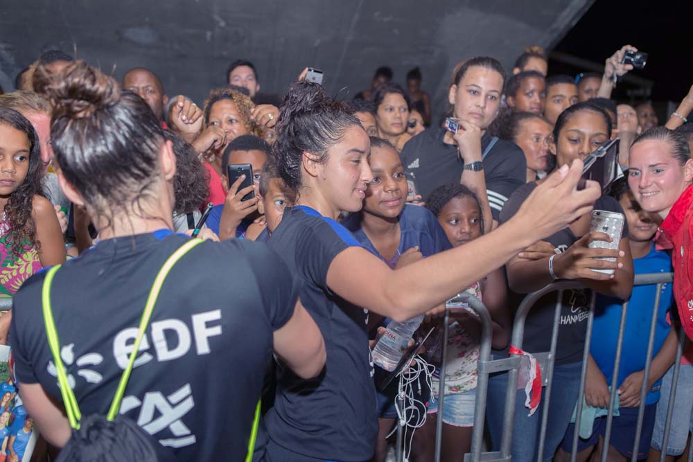 Quand l'équipe de France féminine de foot s'entraîne...