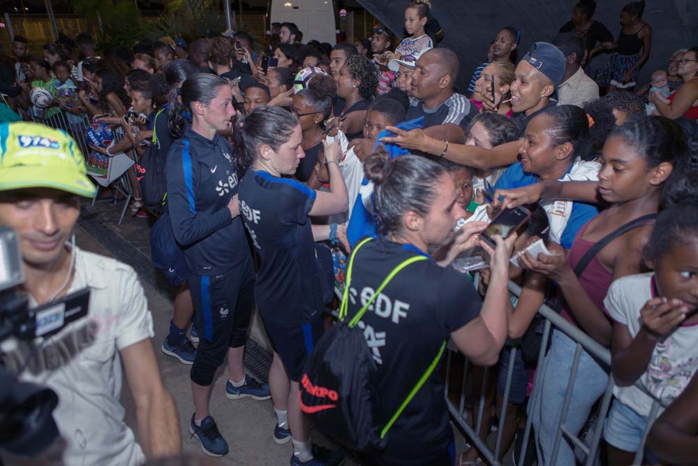 Quand l'équipe de France féminine de foot s'entraîne...