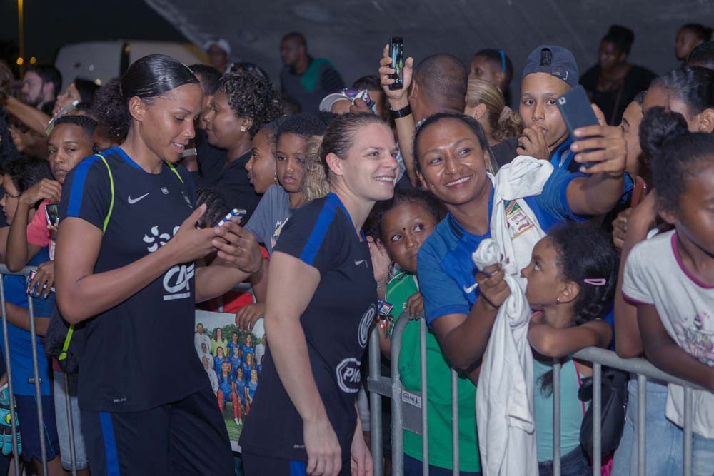 Quand l'équipe de France féminine de foot s'entraîne...