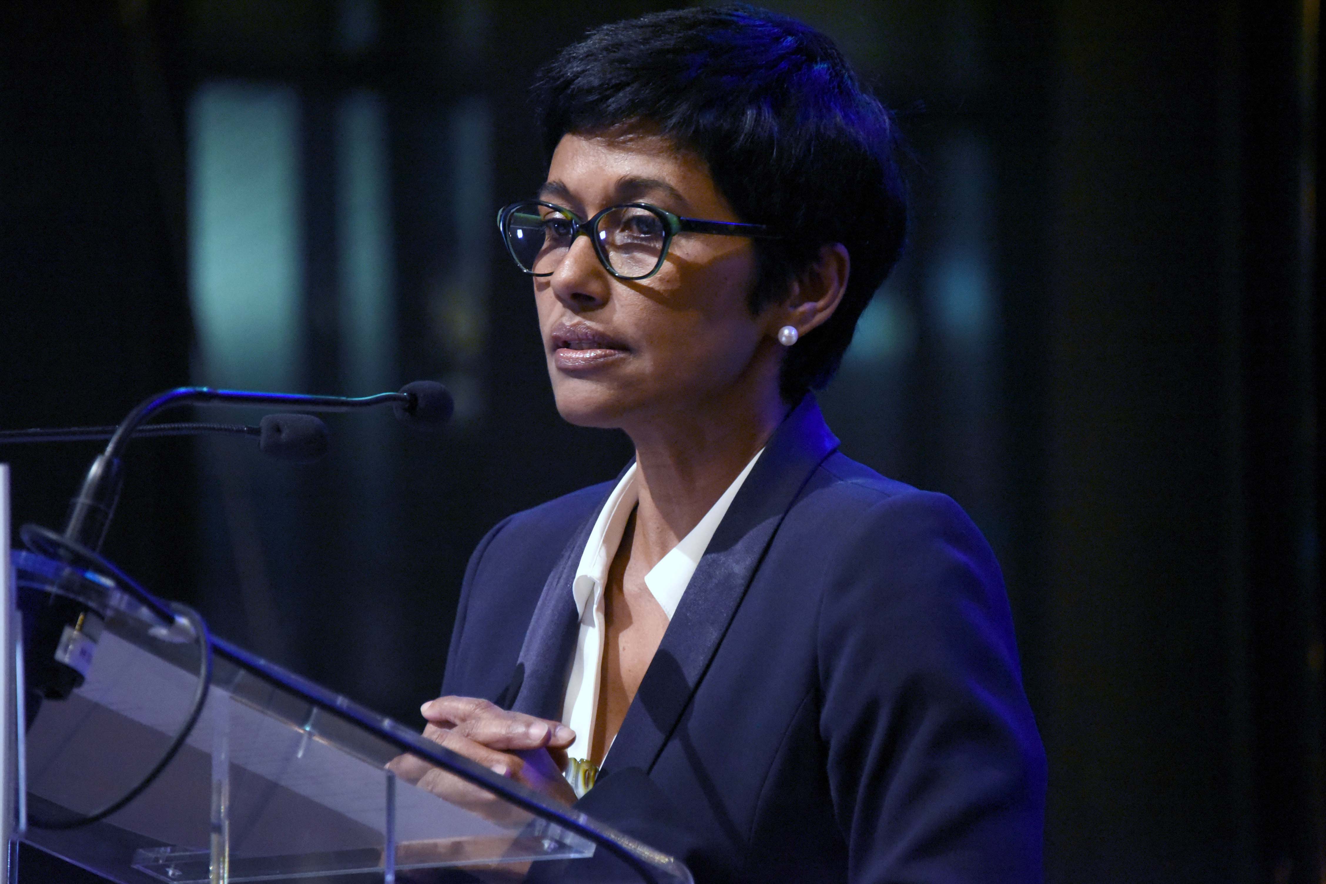 Sous le regard de Jean-Bernard Lévy et de Jean-Pierre Philibert, Ericka Bareigts, Ministre des Outre-mer, a défendu le bilan ultramarin du quinquennat