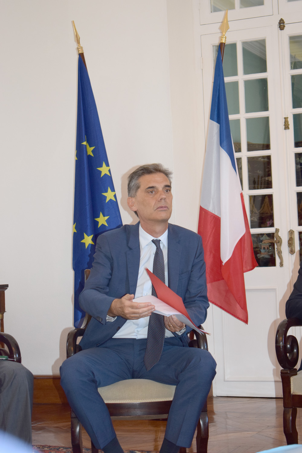 A partir du 24 mars, le Préfet excercera son droit de réserve, tout comme les haut fonctionnaires de l'Etat, élections obligent!