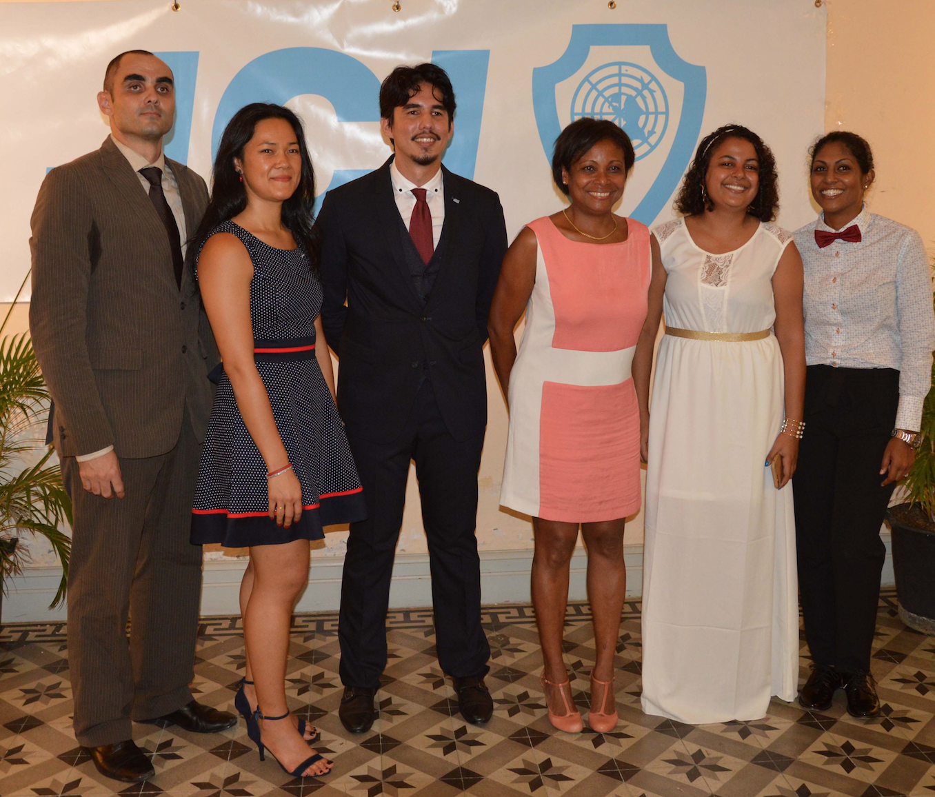 Les membres du bureau avec Monique Orphé