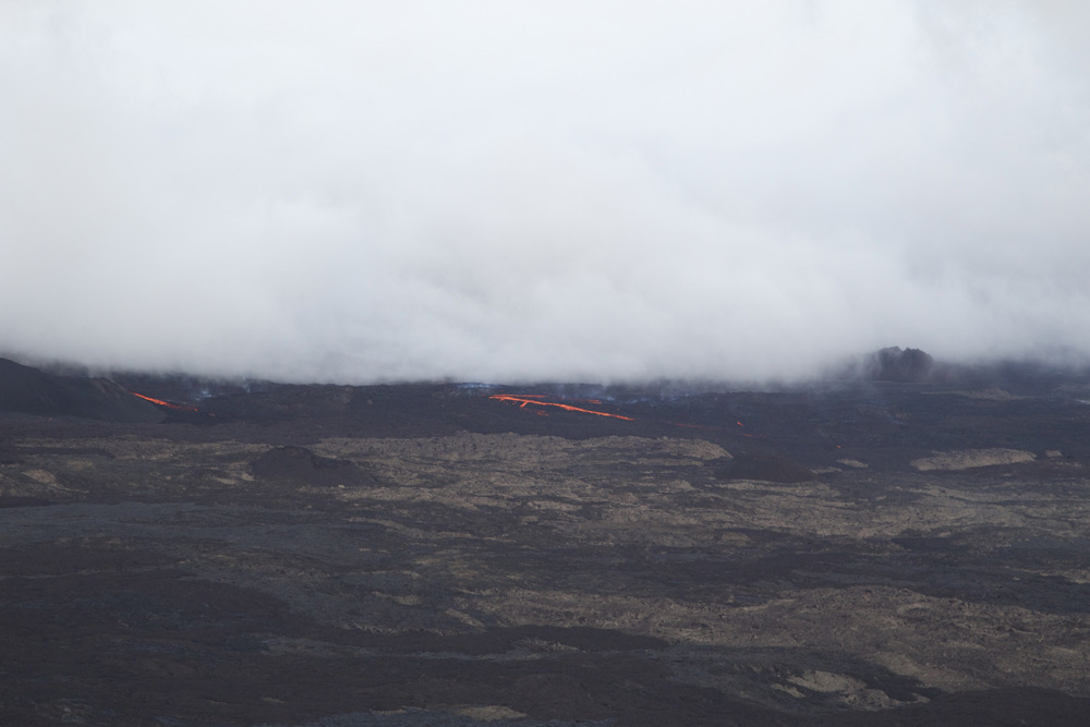 Les images du volcan de ce lundi
