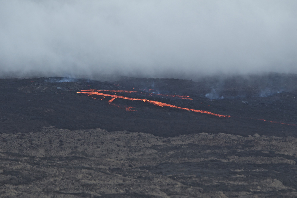 Les images du volcan de ce lundi
