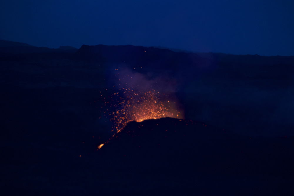 Les images du volcan de ce lundi