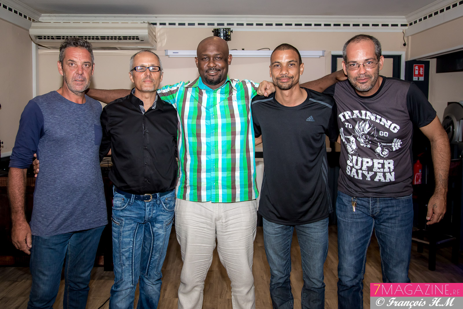 Michel, Patrick Grondin, Giovani, Laurent Zoogones, et Robert Fontaine