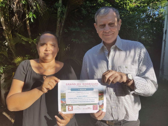 Sabina Simitambe et Pierrot Dupuy directeur de publication Zinfos 974 et 7 Magazine.re