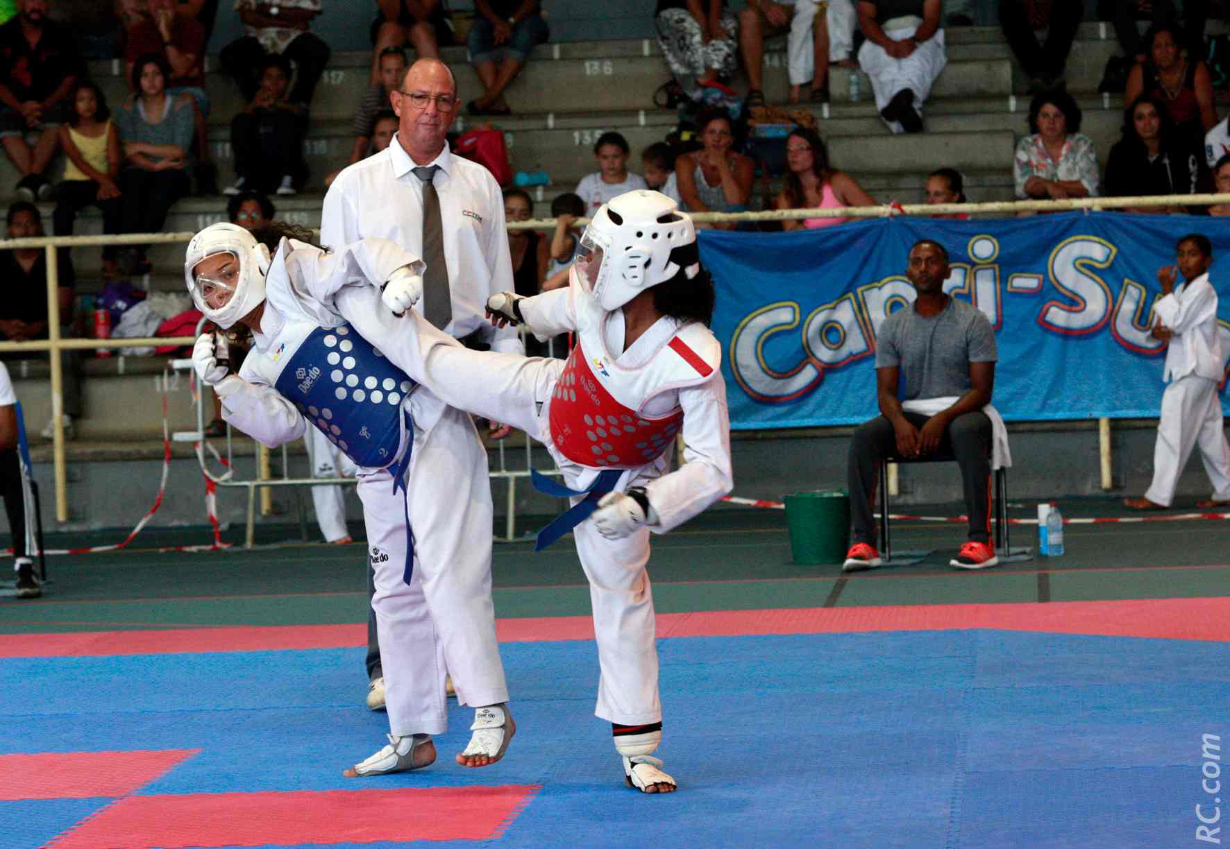 Manon Camatchy ( plastron rouge) de Saint-Louis, vainqueur chez les cadettes, a clôturé de fort belle manière cette Coupe Féminine