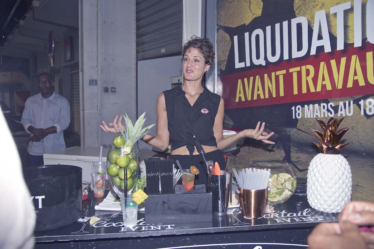 Lydia Bègue de Cocktail Events qui proposait ses cocktails
