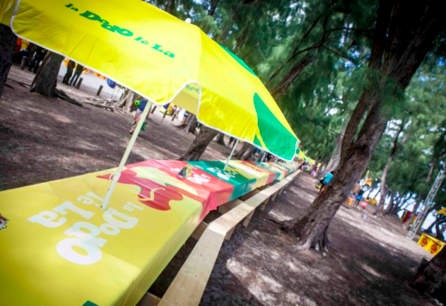 #LaReunionLéLà: Notre île dans le Guinness Book de la plus longue table de pique-nique !