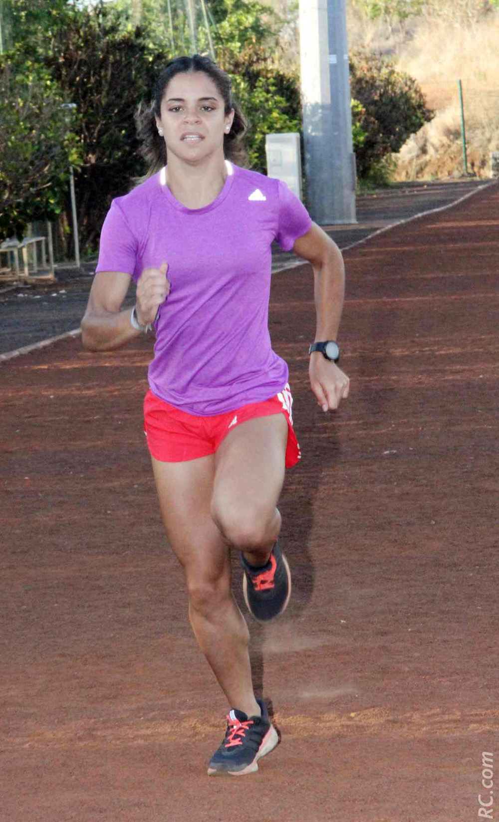 Originaire de Saint-Leu, Coranne Gazeau avait grande envie de courir enfin dans son île. Son voeu sera exaucé, elle sera sur le 800m.