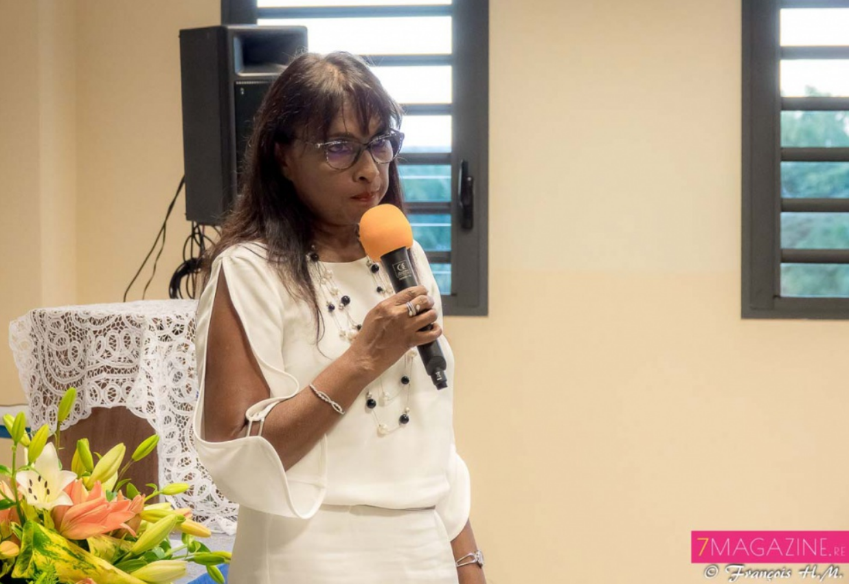 Ida Camalon a lu un poème écrit par Gilbert Aubry