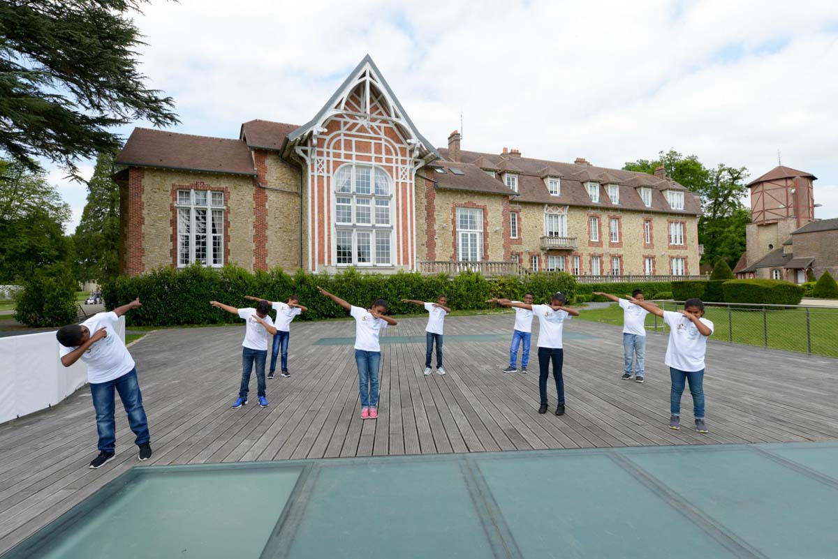 Deuxième semaine de rêve pour les marmailles de 1000 Sourires à Paris!
