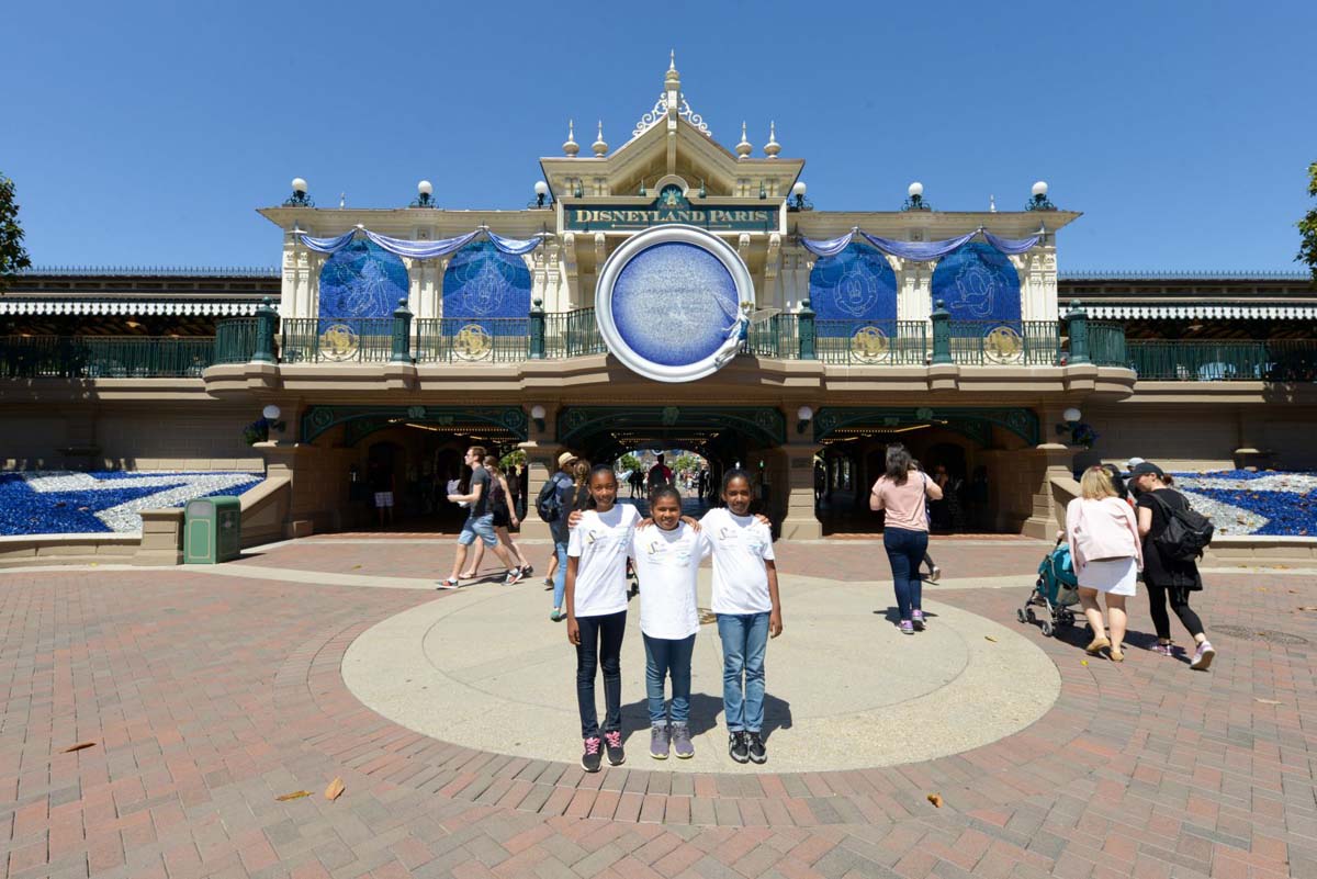 Deuxième semaine de rêve pour les marmailles de 1000 Sourires à Paris!