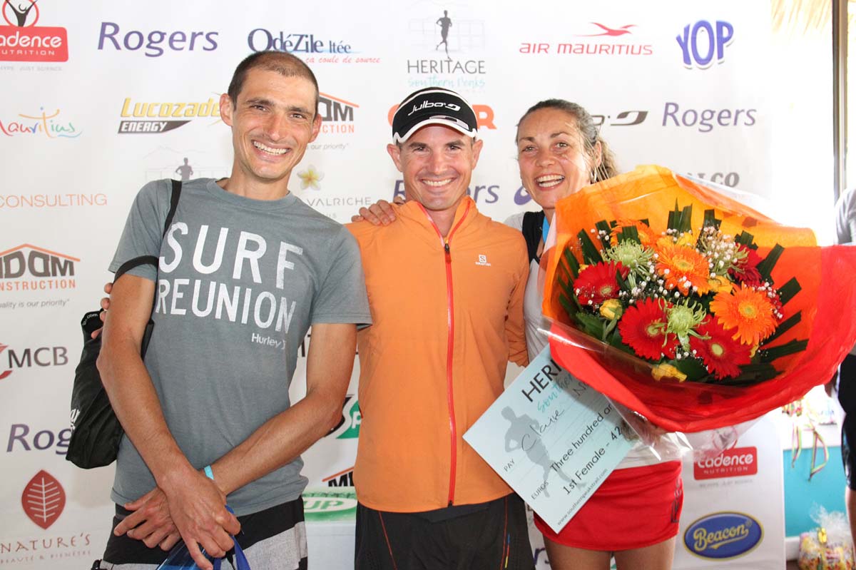 Les félicitations du boss Simon Desveaux à Claire Nedellec et à Benjamin Dufour