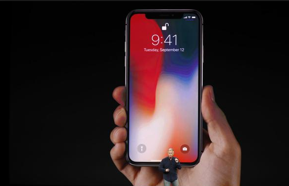 Nouvel iPhone X : l'émoji à l'honneur