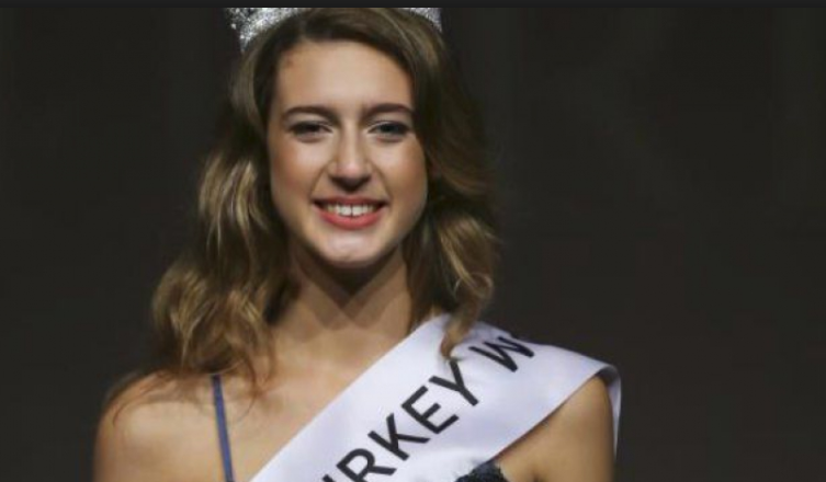 Miss Turquie déchue en 24 heures