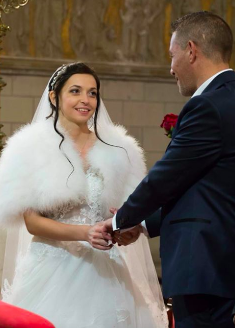 Elle se sait condamnée, elle se marie en urgence avant de partir