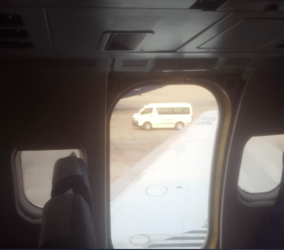 Panique à bord: la porte de l'avion était-elle fermée?