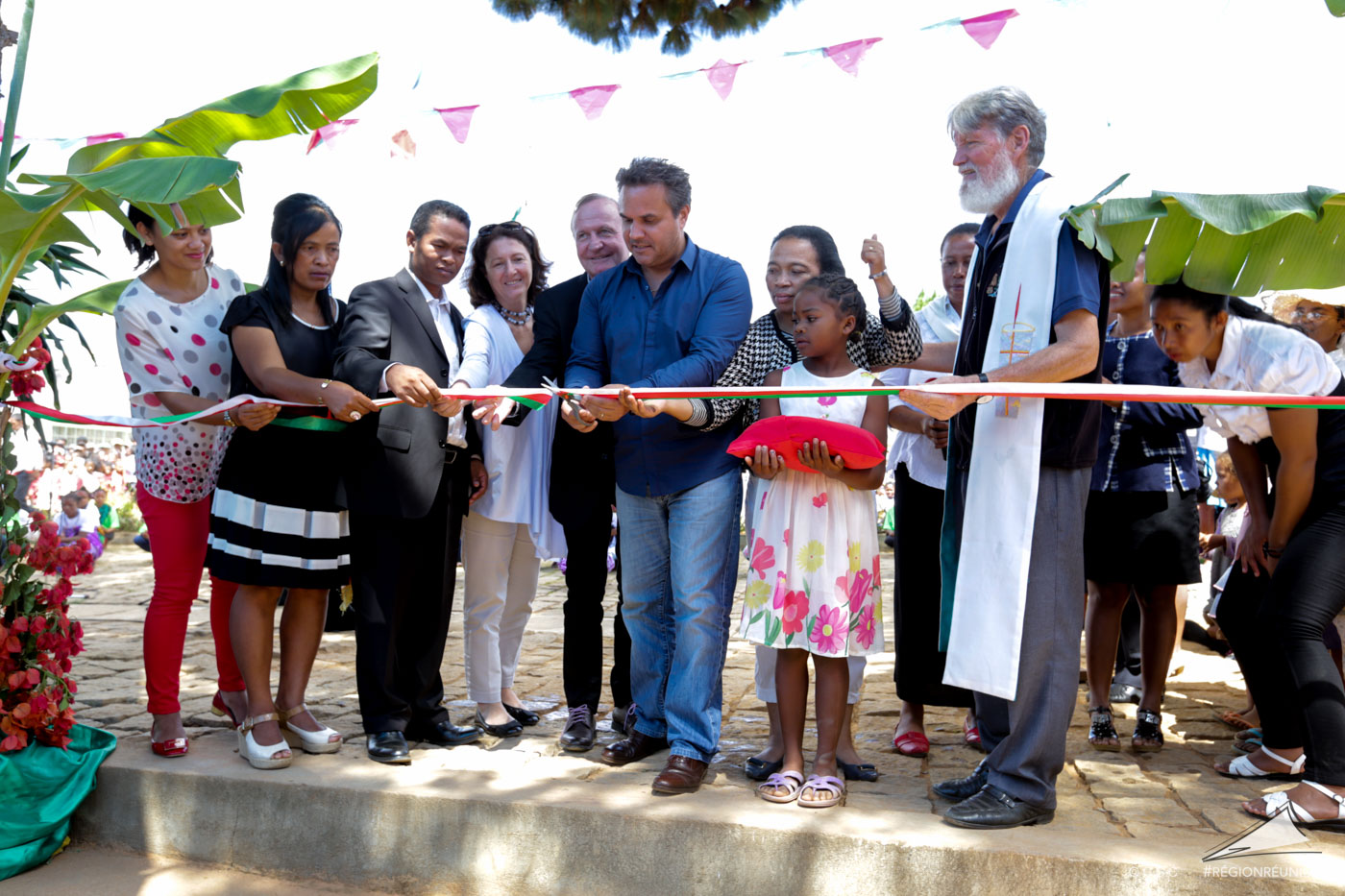 Solarplexus et la Région Réunion inaugurent la première unité mobile photovoltaïque de Madagascar