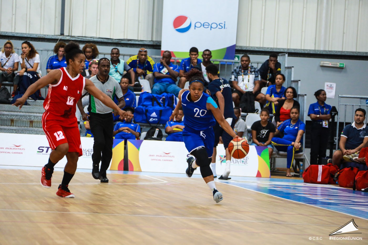 JIOI : Finale Basket-Ball (dames) : Réunion / Madagascar