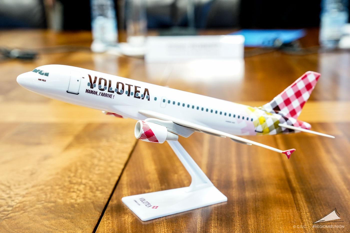 La Région Réunion signe une convention avec la compagnie aérienne VOLOTEA