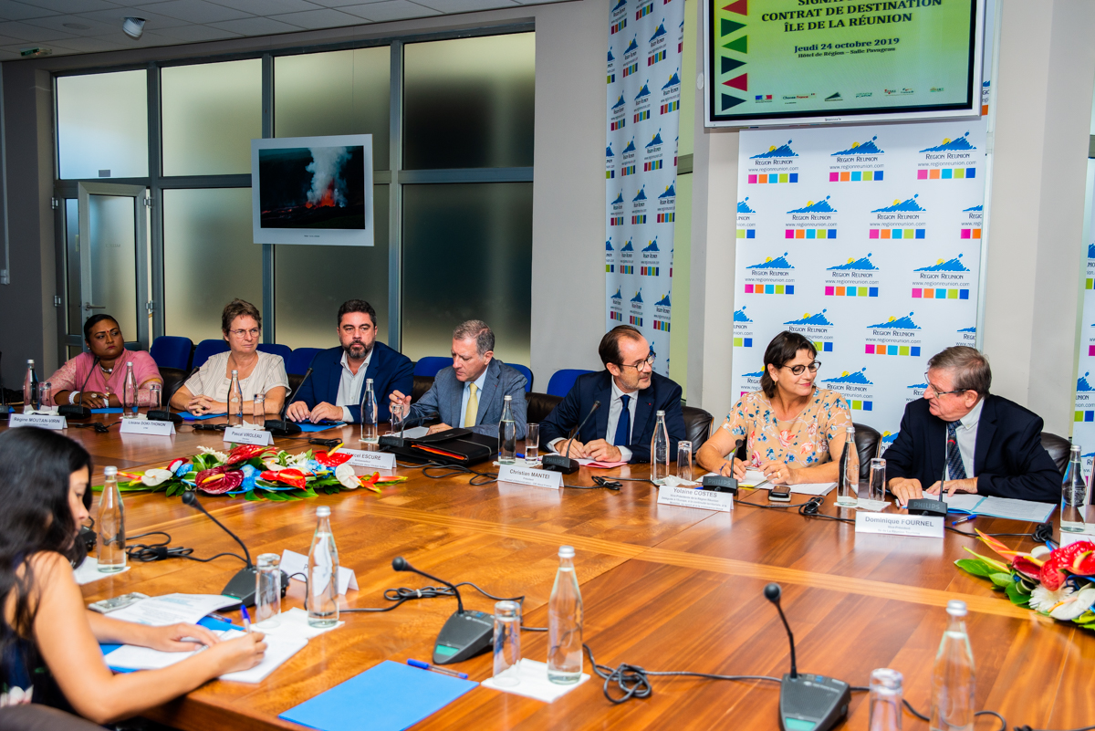 Signature du Contrat Destination Tourisme Région-IRT-Atout France