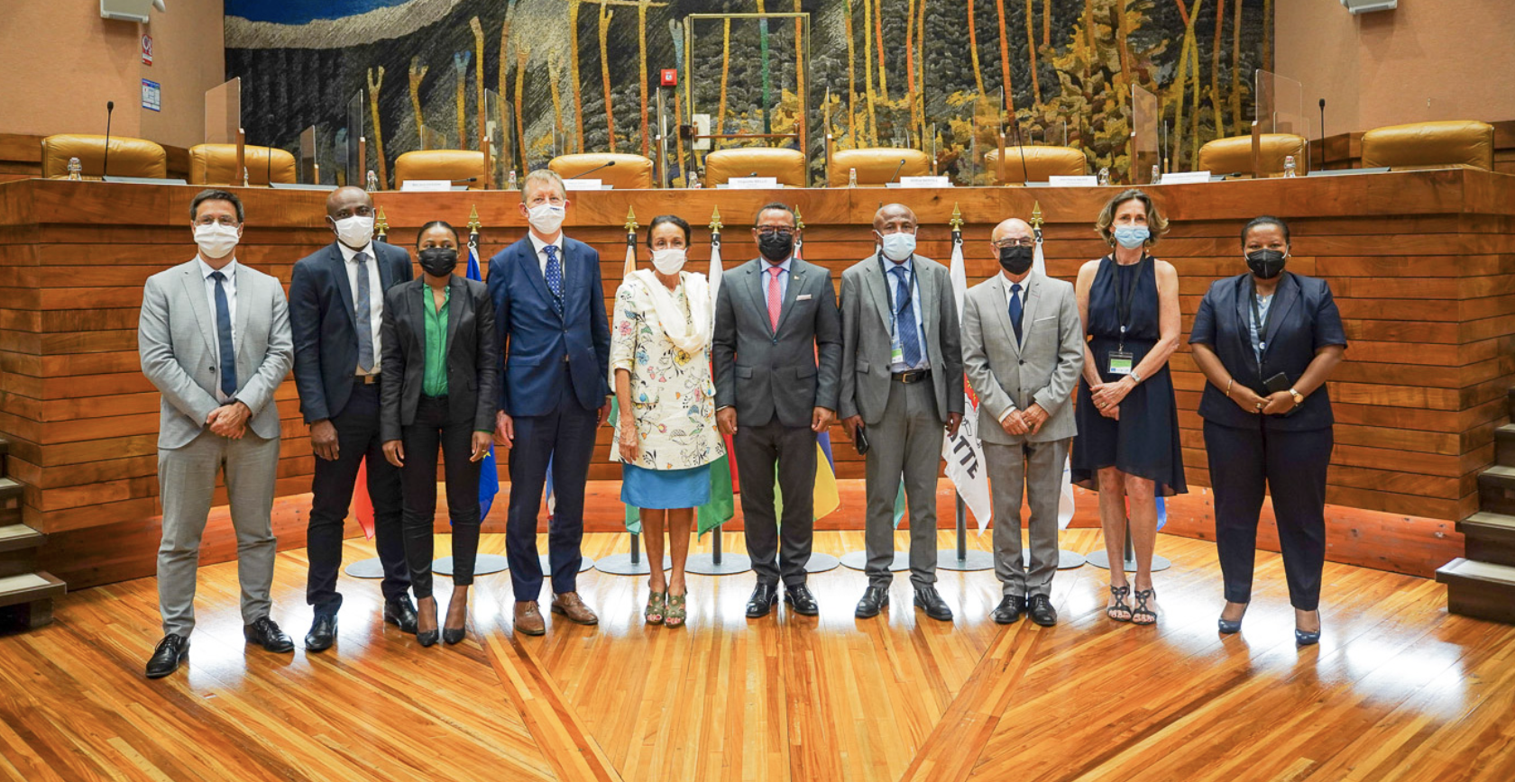 Huguette Bello préside la séance plénière du comité de suivi INTERREG V Océan Indien