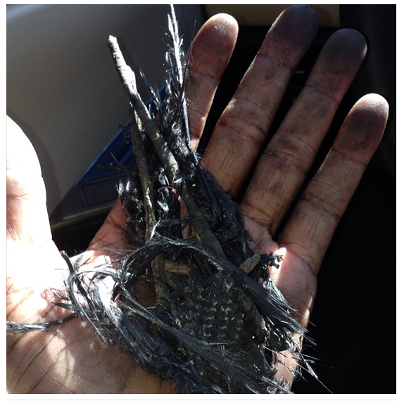 Tyrese Gibson, qui s'est rendu sur les lieux de l'accident dimanche 1er décembre, a partagé une photo d'un morceau de l'épave de la voiture: via Instagram