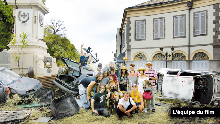 La rue de Paris, près du Monument aux Morts, a été complètement envahie ce jour-là!