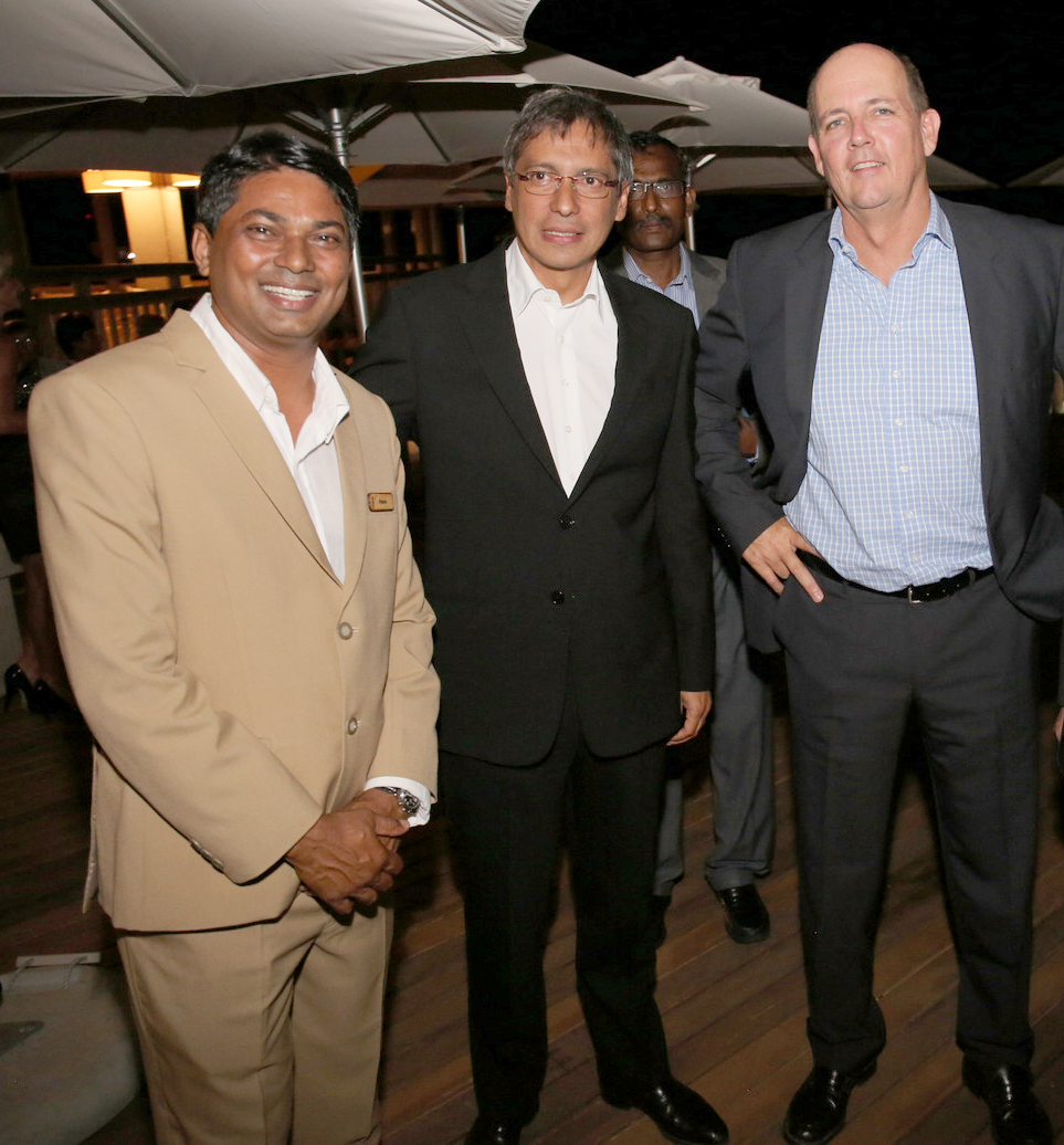 Ravin Unthiah, General Manager de Zilwa Attitude,  Hon. Xavier Luc Duval, et Jean-Michel Pitot